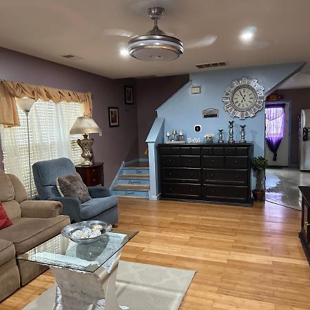 Colorful 3 Bedrooms Twin Home Near Center Philadelphia Exterior foto